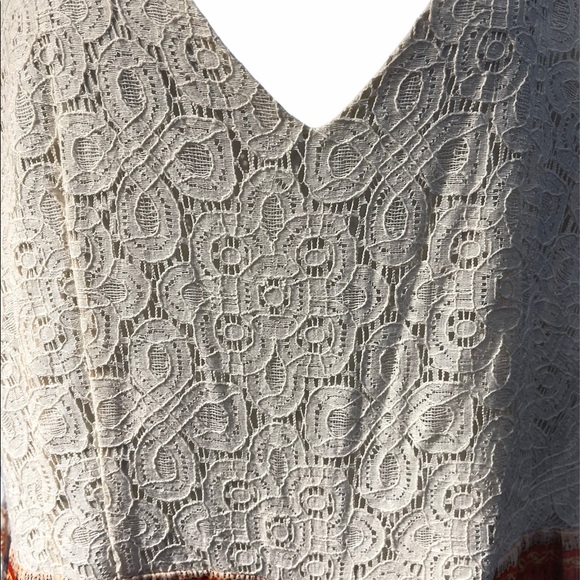 City triangles romper - Picture 3 of 11